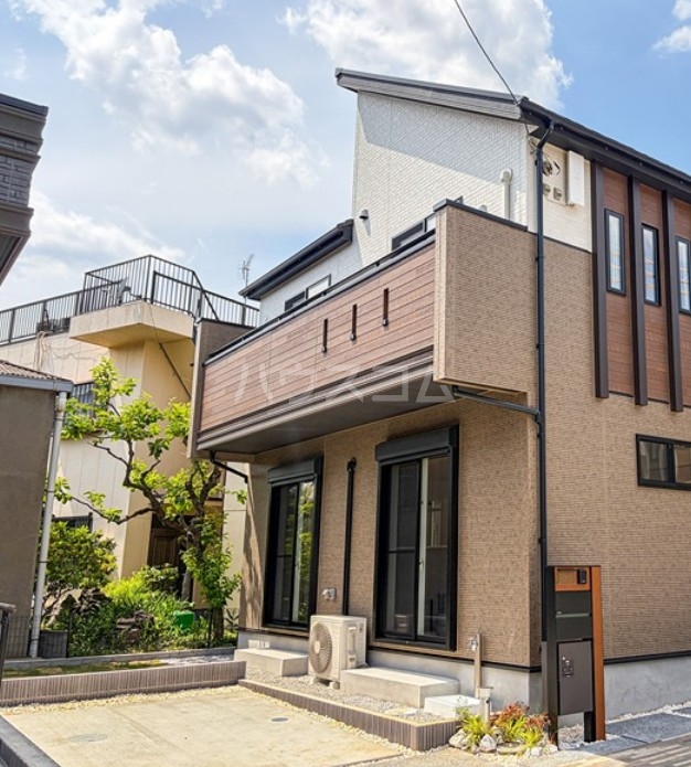 16/21 駐車場