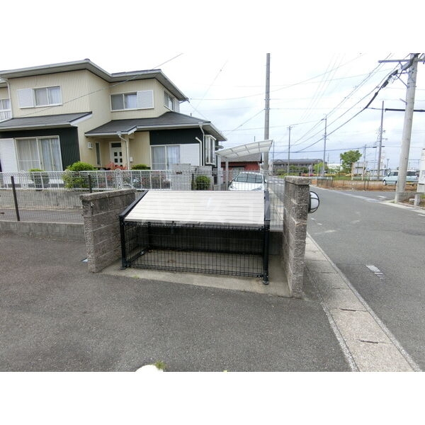 25/30 駐車場