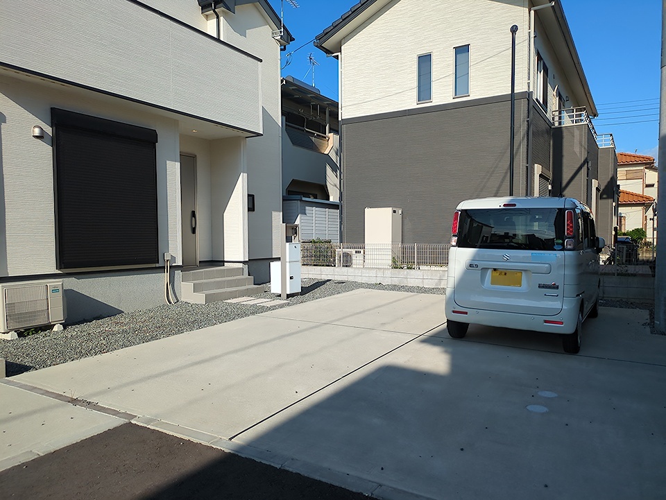 2/3 駐車場