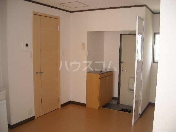 22/30 エントランス
