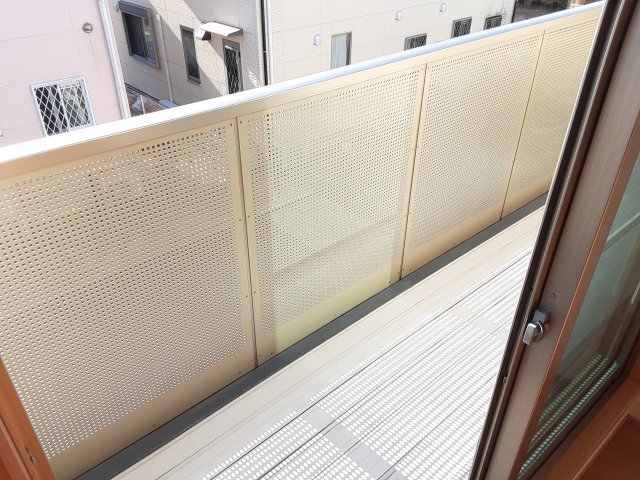 17/26 バルコニー