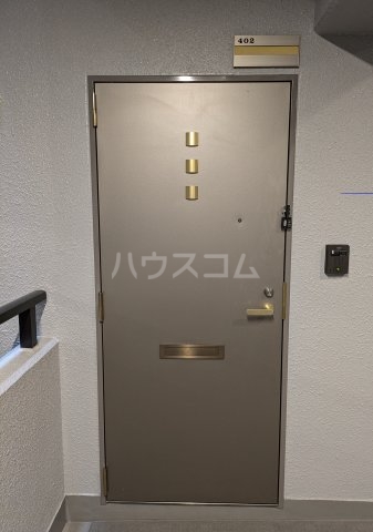 13/30 玄関