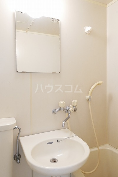 13/30 洗面