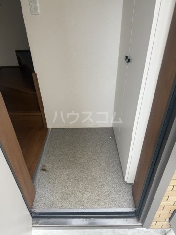 13/30 玄関