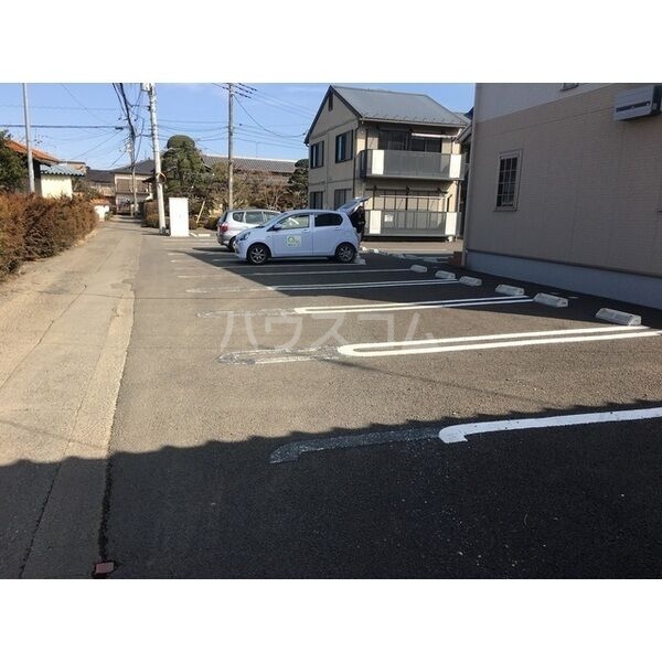14/16 駐車場
