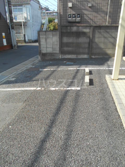 11/18 駐車場