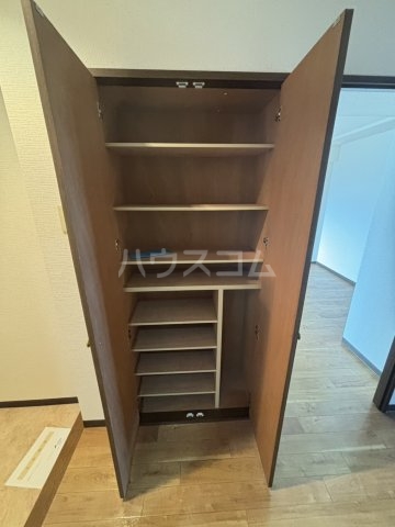 13/30 収納