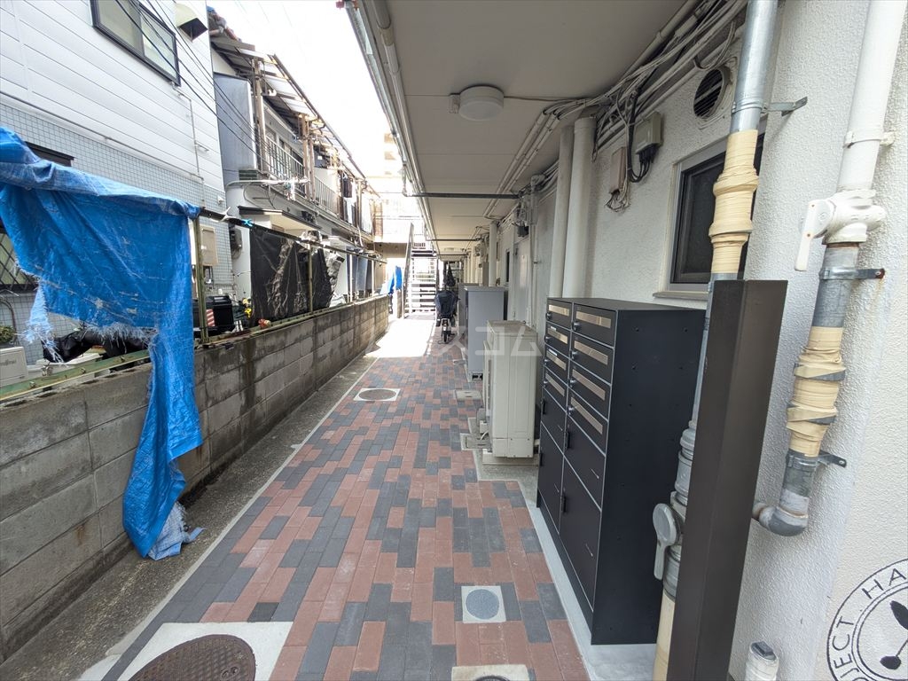 2/3 エントランス