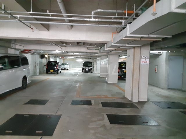 26/30 駐車場