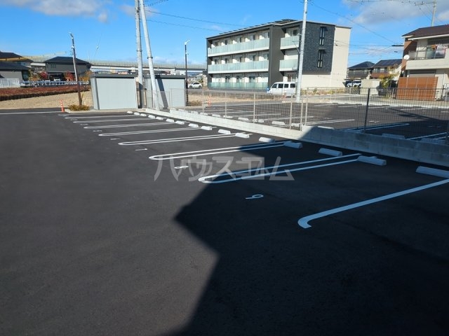 3/3 駐車場