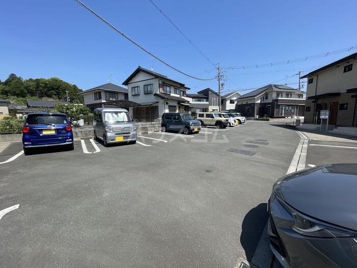 17/24 駐車場