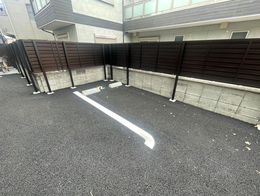 20/30 駐車場