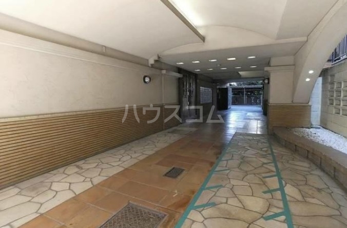 3/4 エントランス