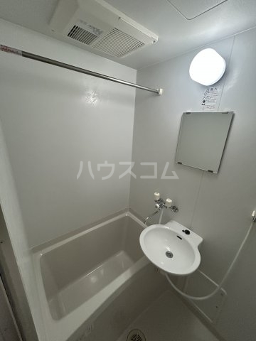 17/30 浴室