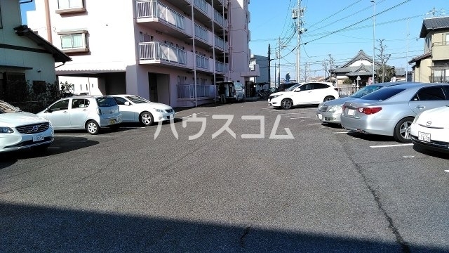 14/23 駐車場