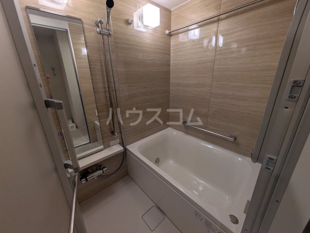 14/25 浴室