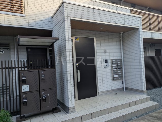 4/5 エントランス