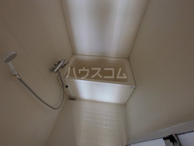 22/30 浴室