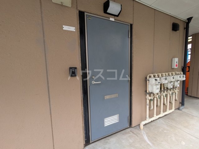 15/30 玄関