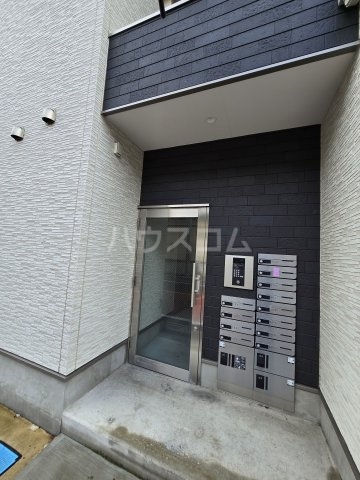 3/7 エントランス