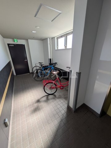 18/25 駐車場