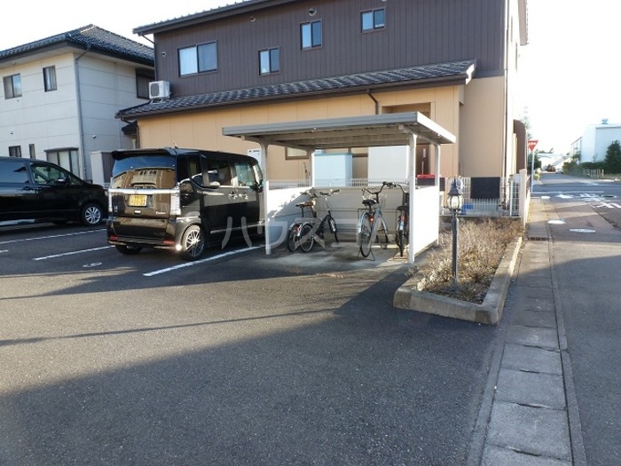 25/30 駐車場