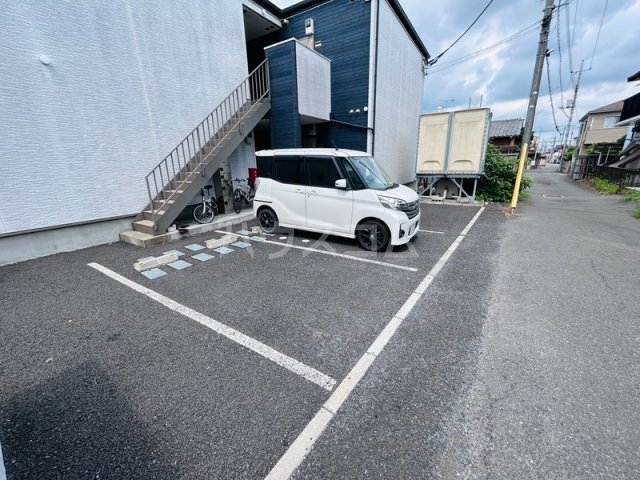 17/25 駐車場