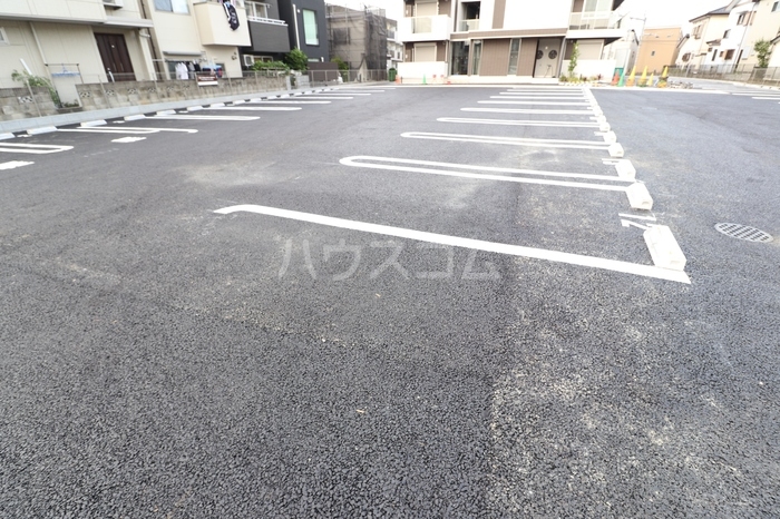 17/27 駐車場