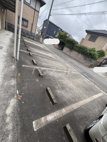 2/3 駐車場