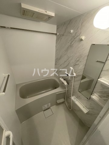 18/28 浴室
