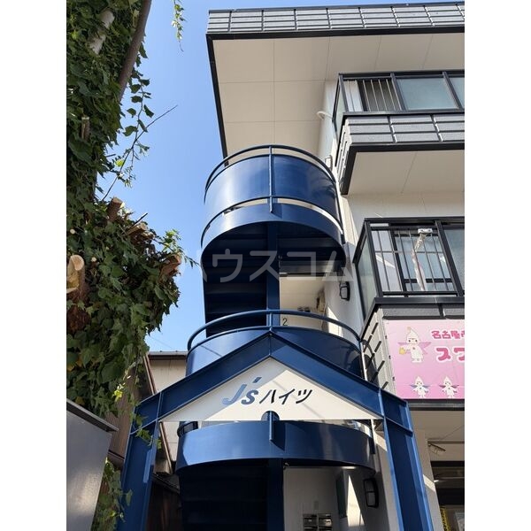 14/19 エントランス