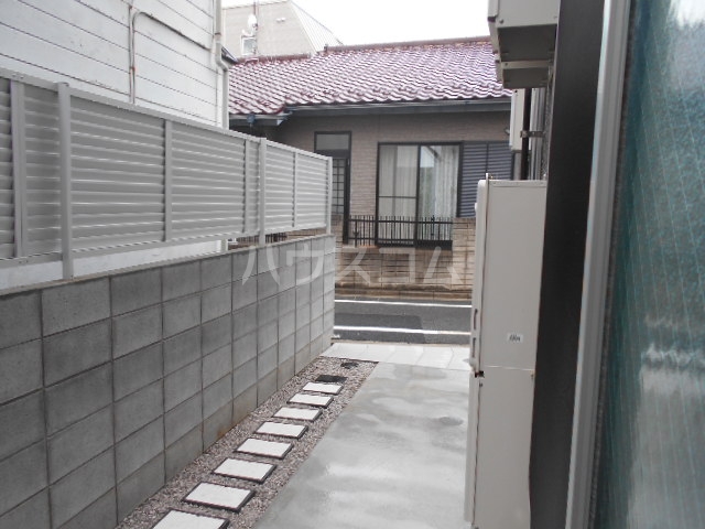 2/5 エントランス