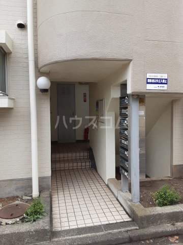 2/3 エントランス