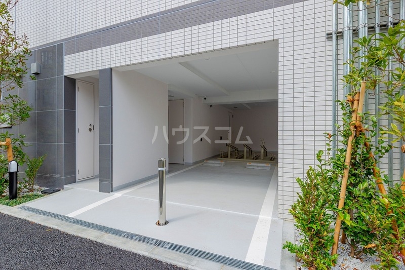 25/27 駐車場