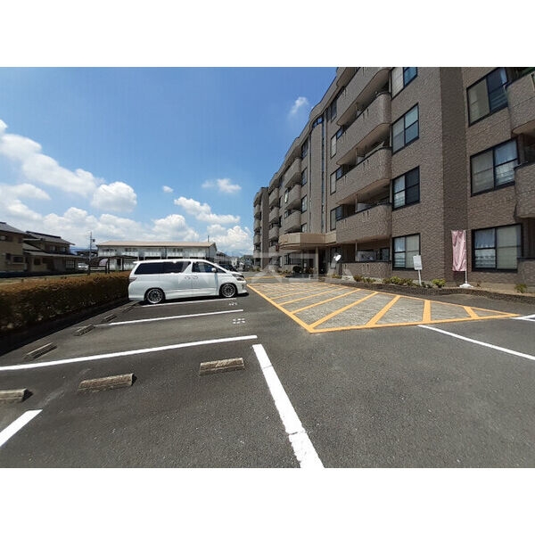 15/25 駐車場