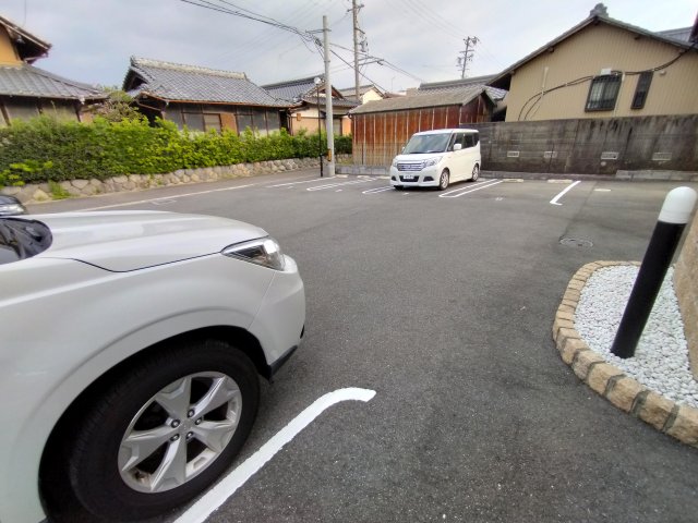 22/30 駐車場
