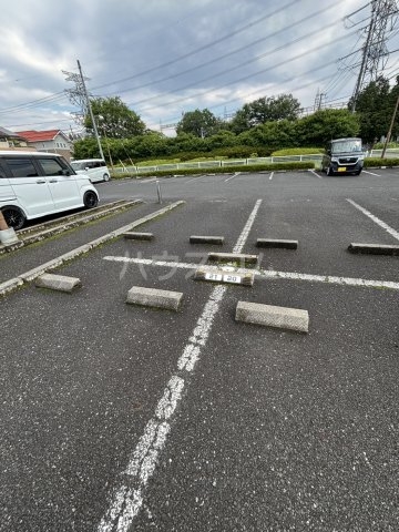 23/30 駐車場