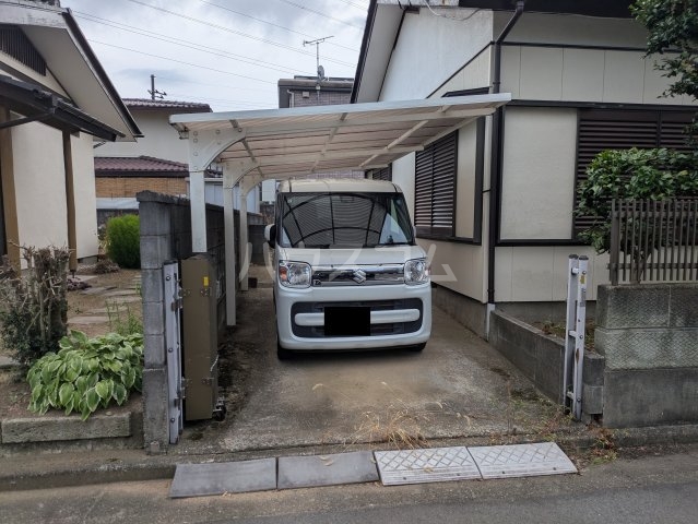20/30 駐車場