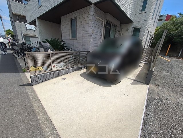 22/30 駐車場