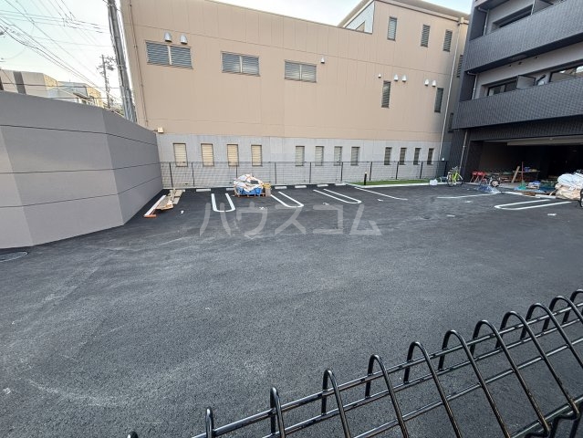 19/25 駐車場