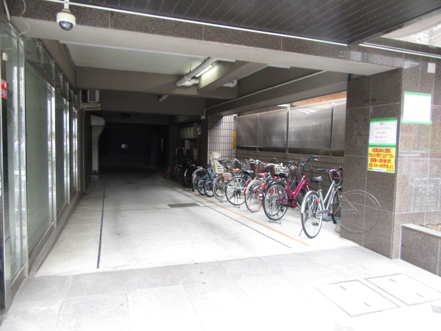 21/29 駐車場