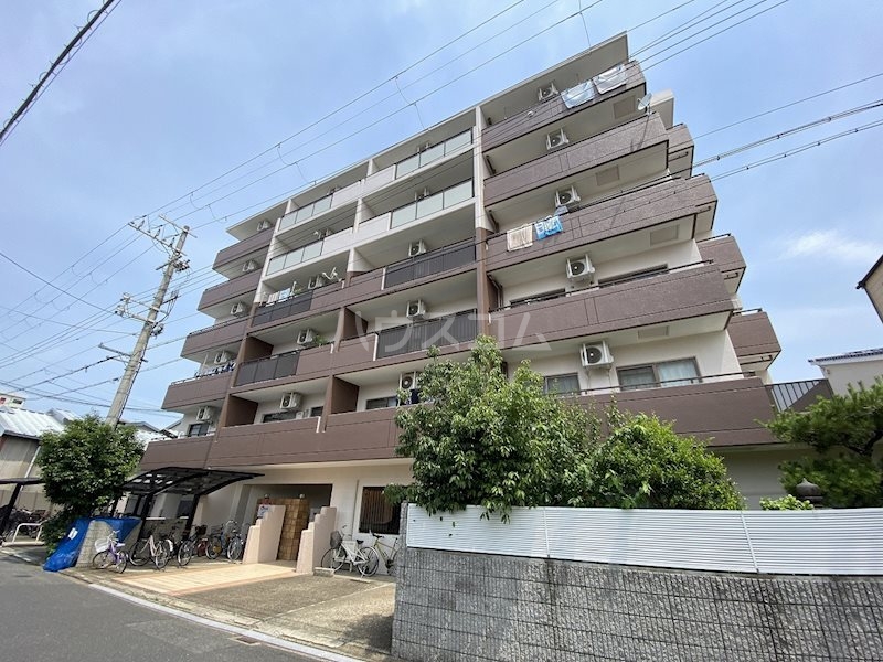 16/25 駐車場