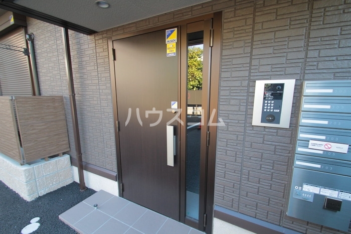 14/14 エントランス