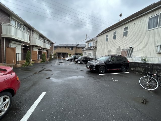 4/13 駐車場