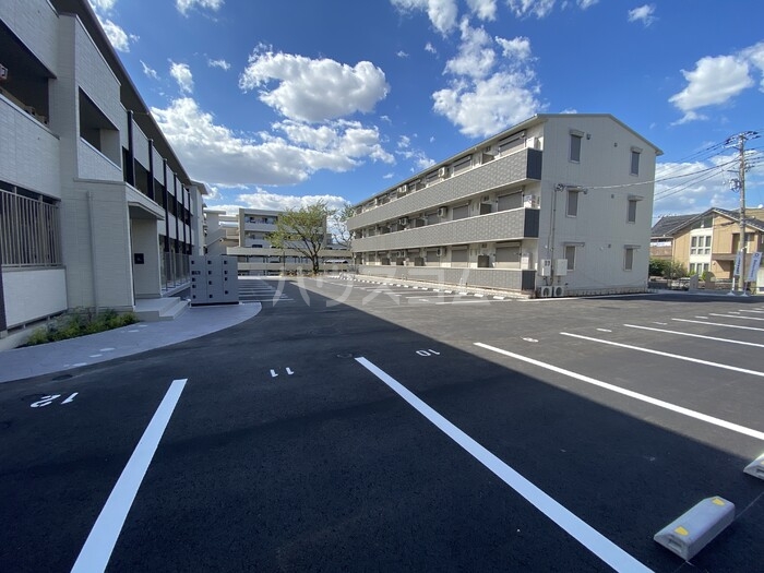 17/19 駐車場