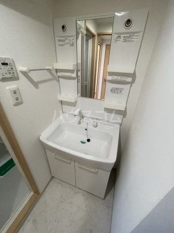 13/30 洗面