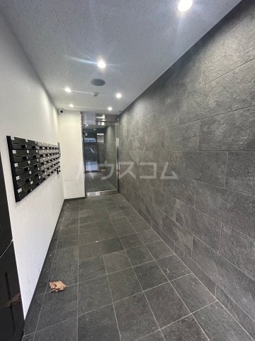 22/30 エントランス
