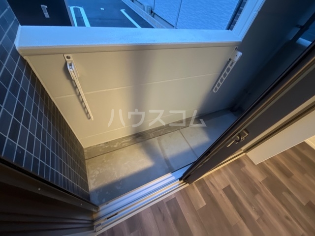 19/28 バルコニー