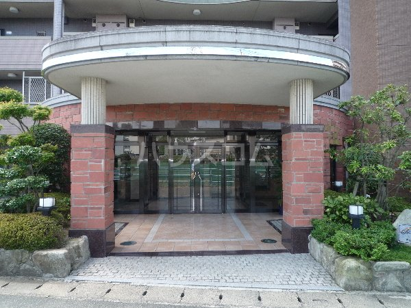 14/21 エントランス