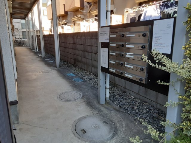 16/26 エントランス